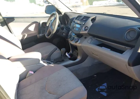 2006 Toyota Rav4 from USA, damaged, VIN JTMBD35V465040600